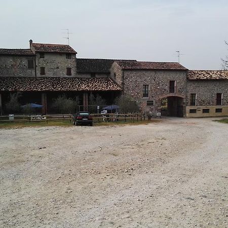Вилла Agriturismo Licensi Del Bresa Монцамбано Экстерьер фото